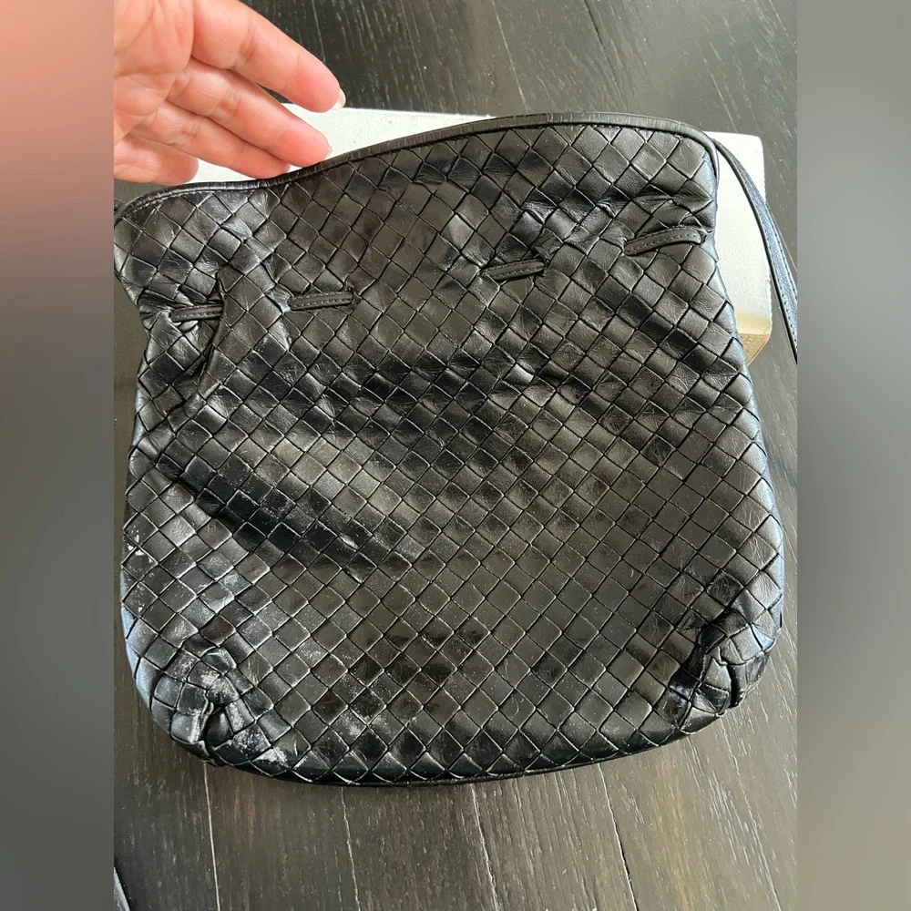 Elegant vintage Black Woven Shoulder Bag